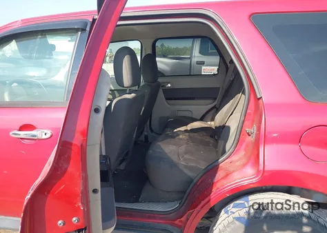 2010 Mazda Tribute I from USA, damaged, VIN 4F2CY0C75AKM03573